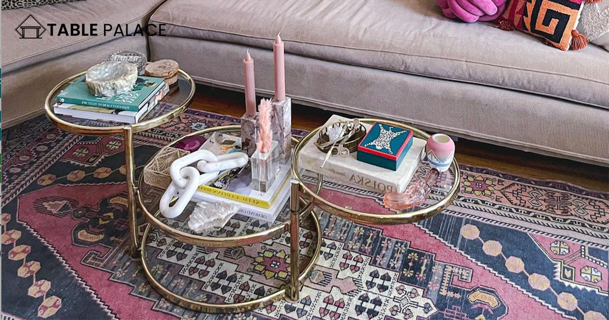 How to decorate a round coffee table tray